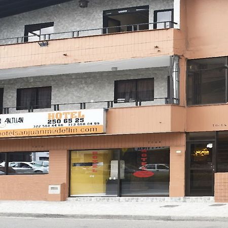 Ayenda Villas De San Juan Medellin Luaran gambar